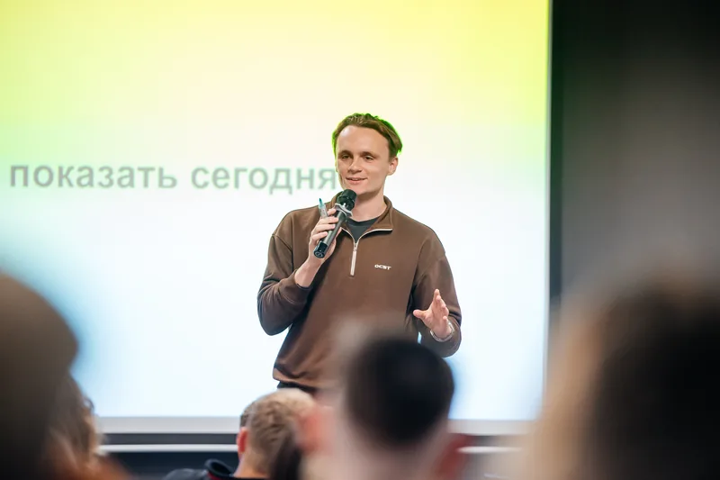 Антон Косенко